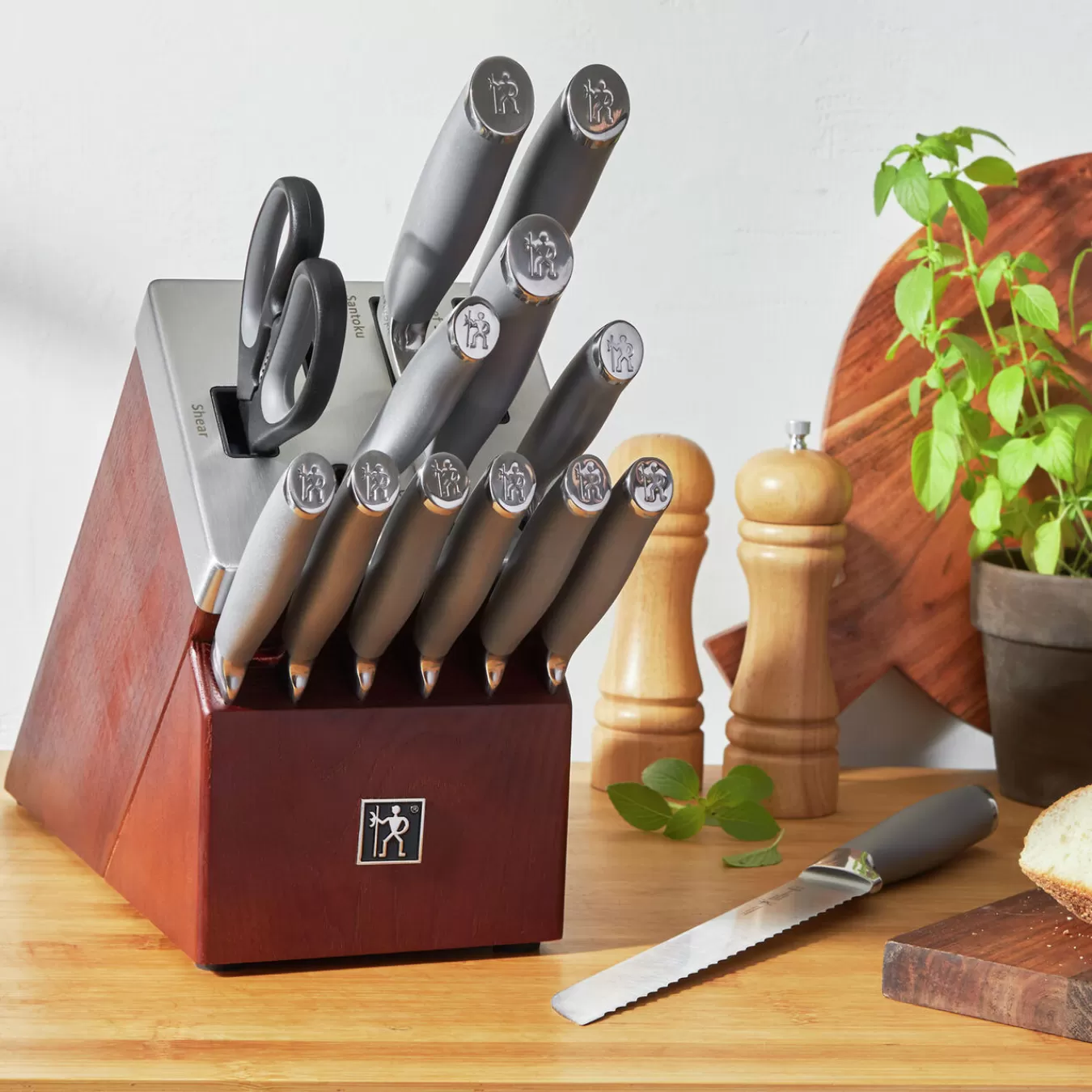 HENCKELS Self Sharpening Knife Sets*14-Pc, Self-Sharpening Knife Block Set