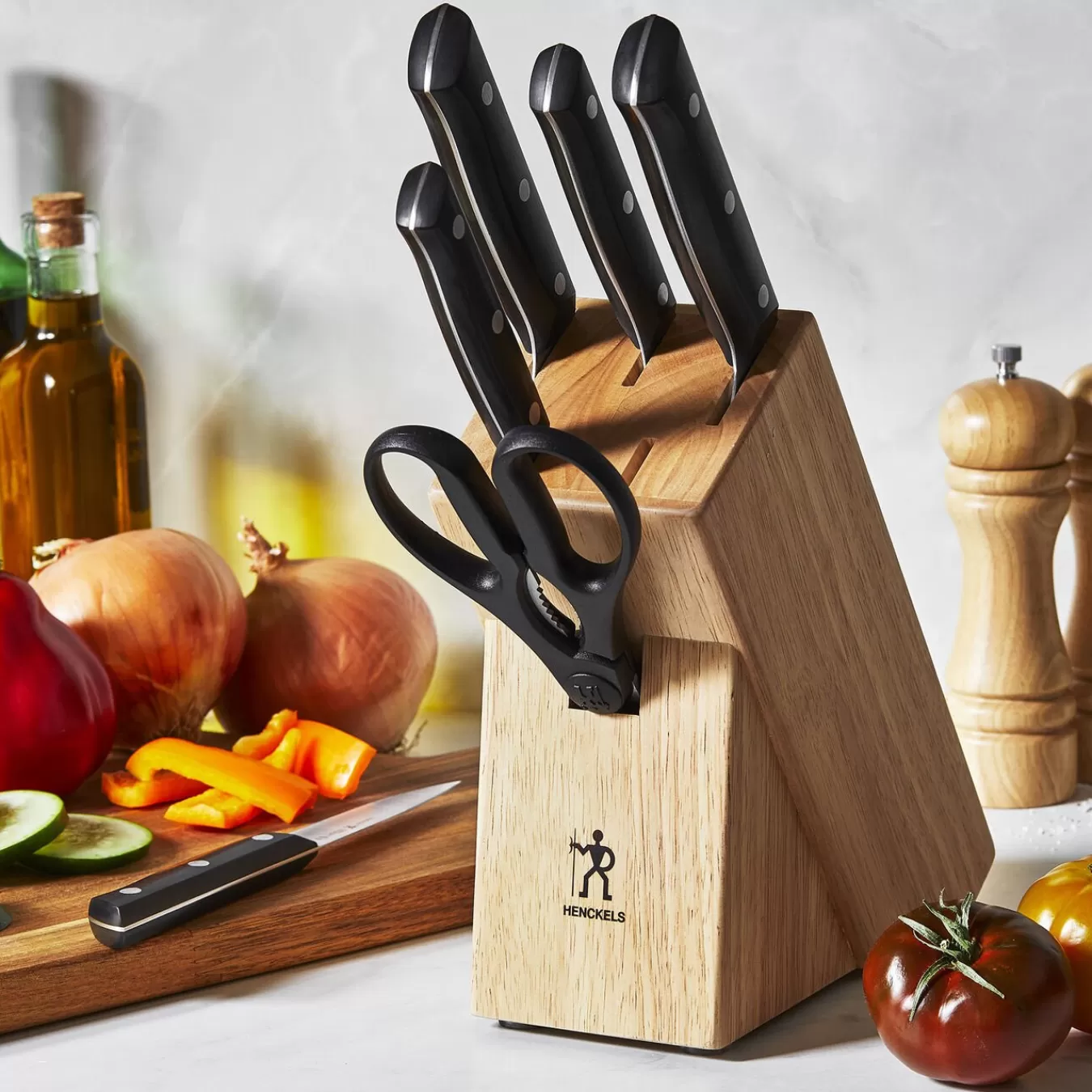 HENCKELS Knife Block Sets*7-Pc, Knife Block Set, Black Matte