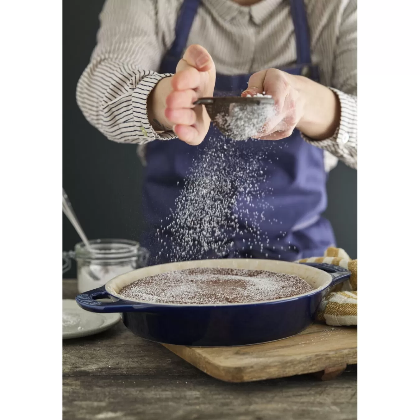 STAUB Cake Pans*9-Inch, Pie Dish, Dark Blue